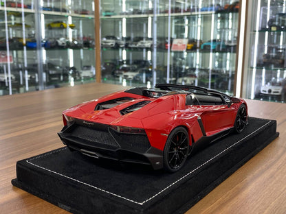 1/18 Resin Lamborghini Aventador Roadster – MR Collection Dark Red Limited Edition