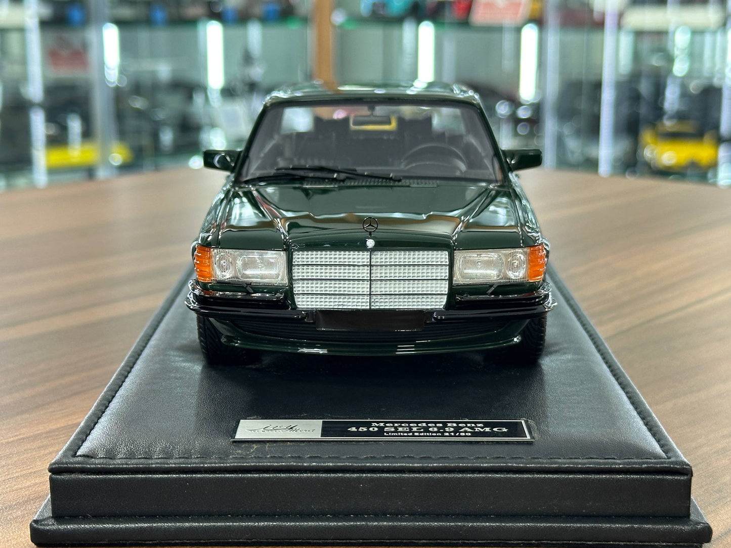 1/18 Resin Model IVY Model Mercedes Benz 450 SEL 6.9 AMG Blue