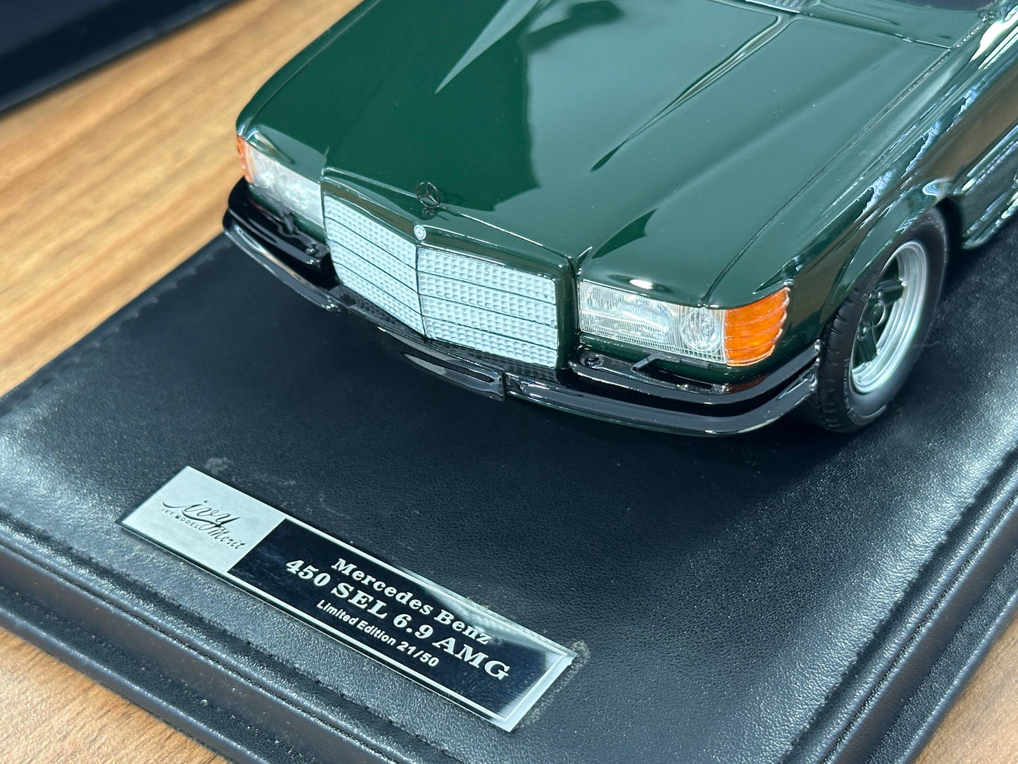 1/18 Resin Model IVY Model Mercedes Benz 450 SEL 6.9 AMG Blue