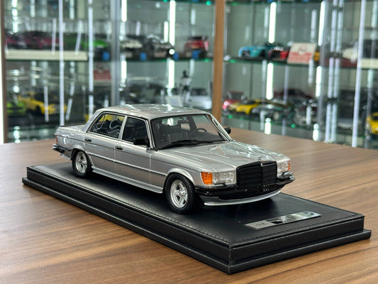 Mercedes-Benz 450 SEL 6.9 AMG | 1:18 IVY Resin Model Silver UAE
