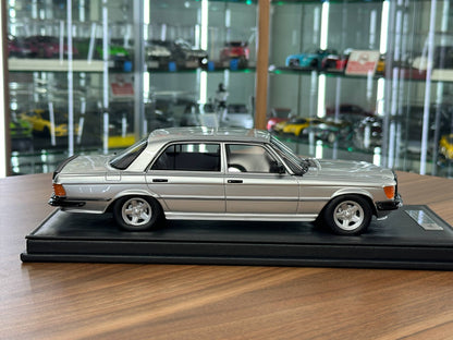 Mercedes-Benz 450 SEL 6.9 AMG | 1:18 IVY Resin Model Silver UAE