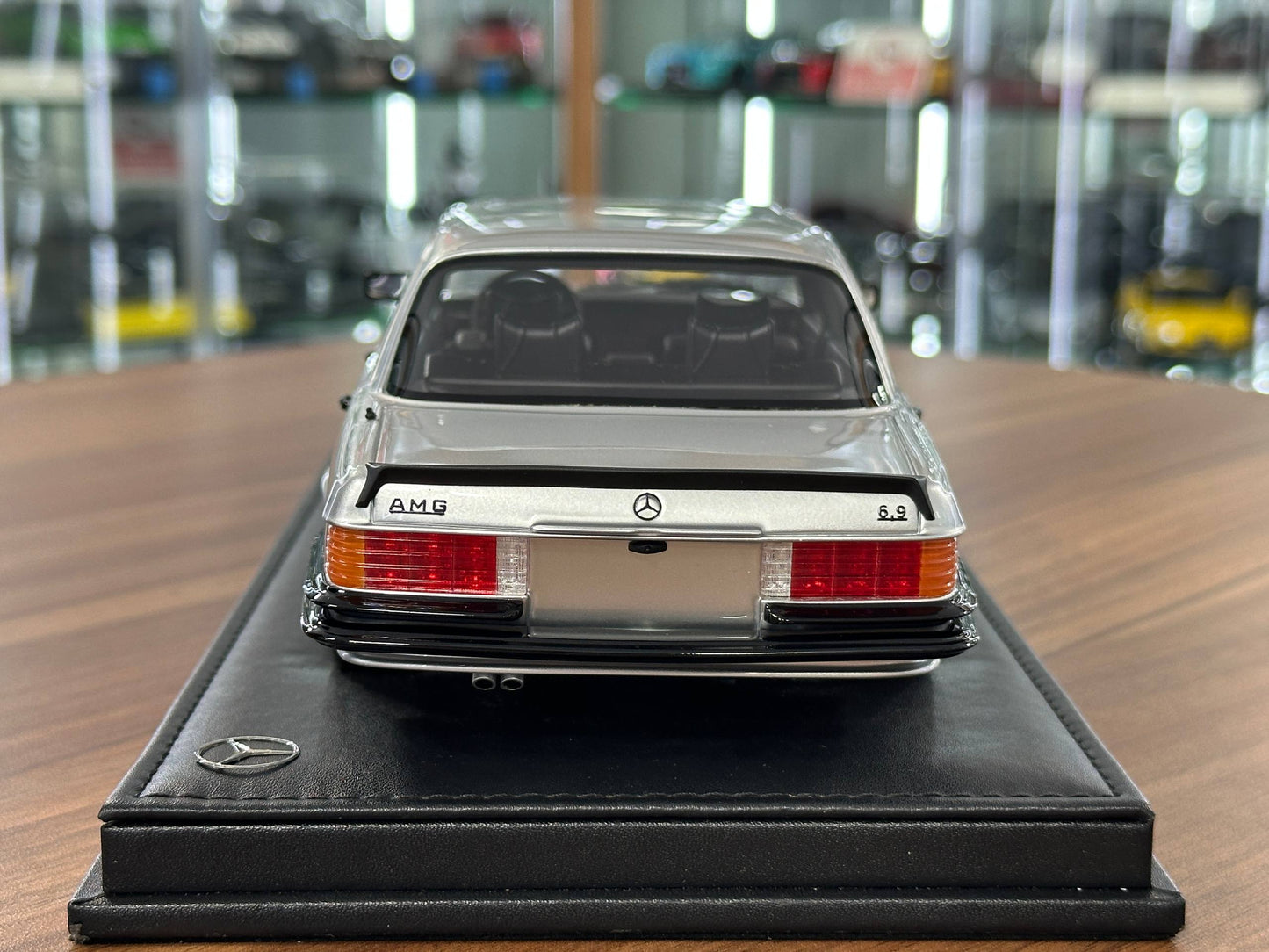 Mercedes-Benz 450 SEL 6.9 AMG | 1:18 IVY Resin Model Silver UAE