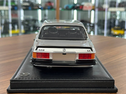 Mercedes-Benz 450 SEL 6.9 AMG | 1:18 IVY Resin Model Silver UAE