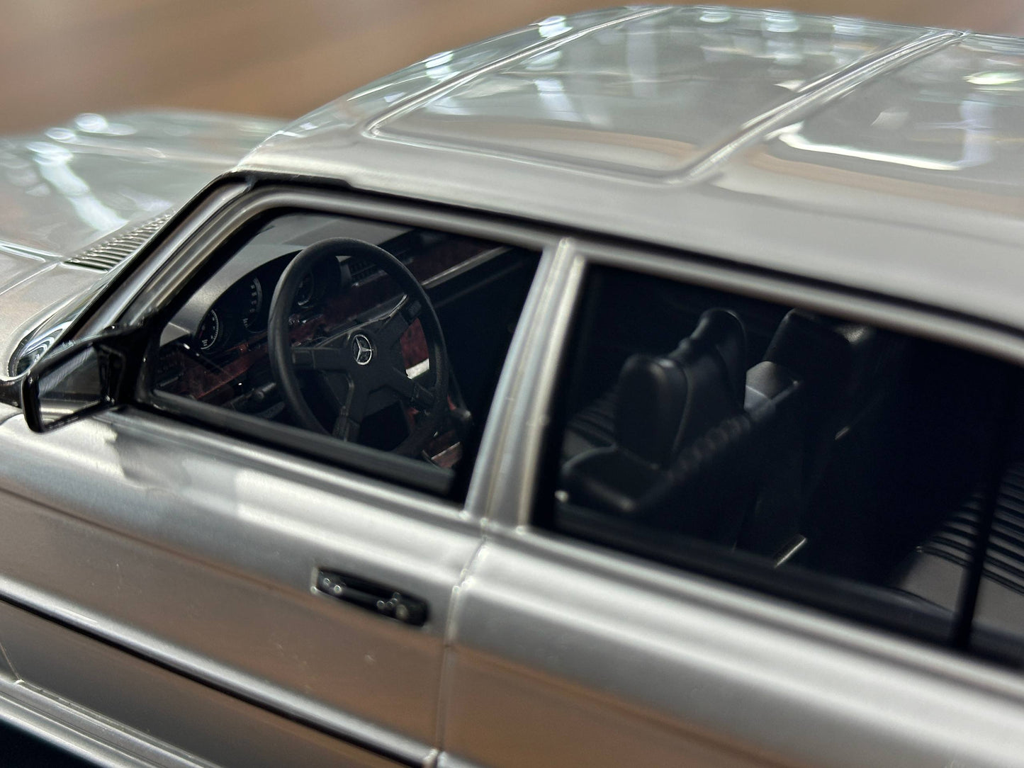 Mercedes-Benz 450 SEL 6.9 AMG | 1:18 IVY Resin Model Silver UAE