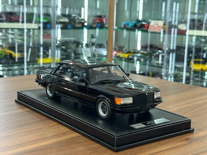 Mercedes-Benz 450 SEL 6.9 AMG | 1:18 IVY Resin Model Black UAE
