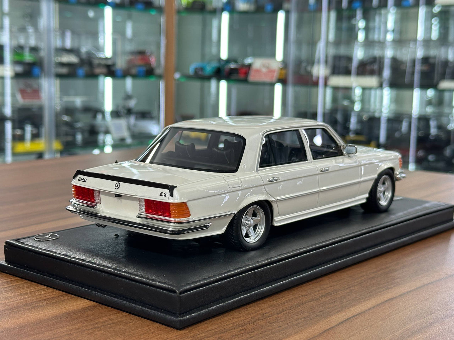 Mercedes-Benz 450 SEL 6.9 AMG | 1:18 IVY Resin Model White UAE