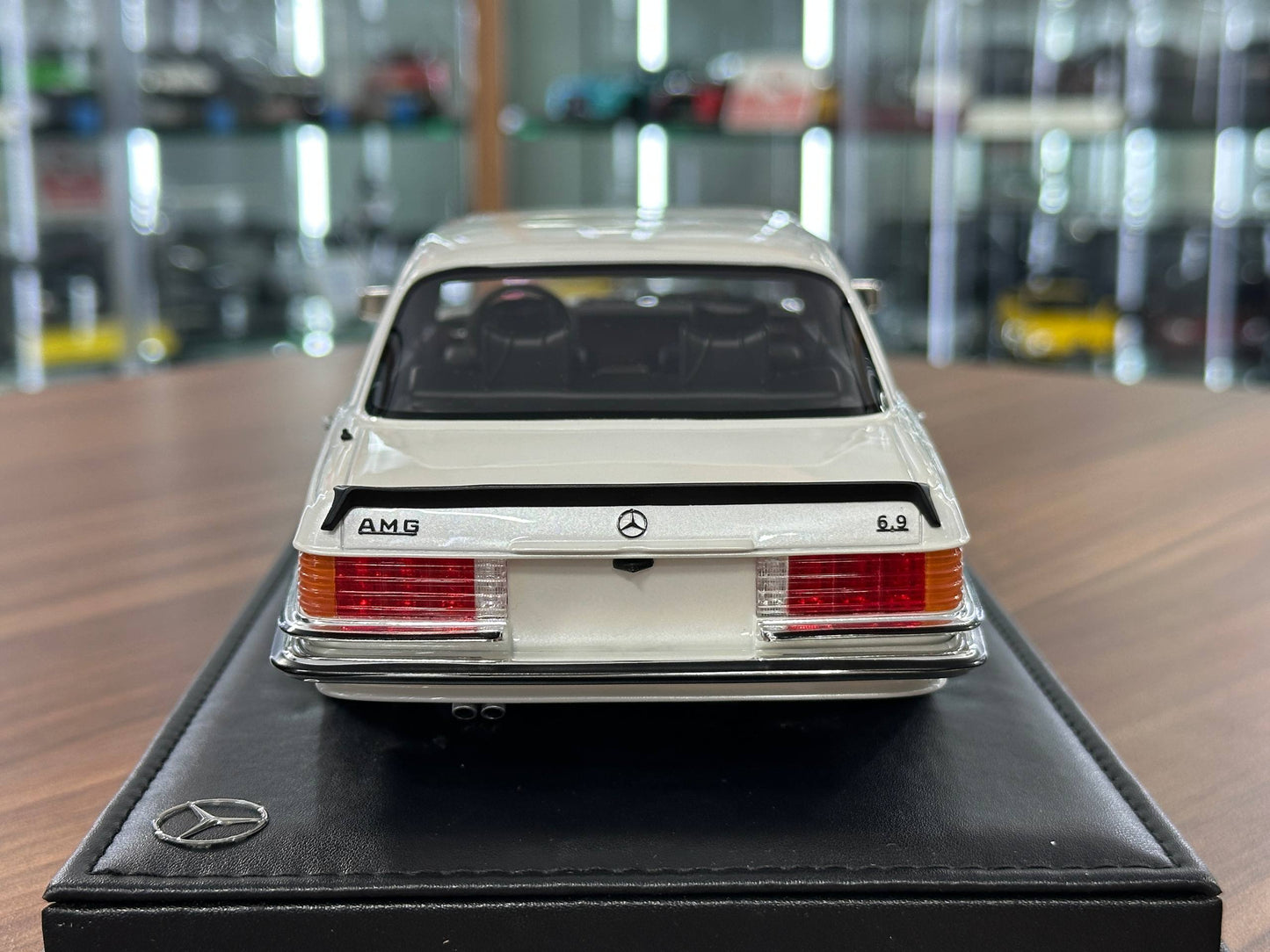 Mercedes-Benz 450 SEL 6.9 AMG | 1:18 IVY Resin Model White UAE