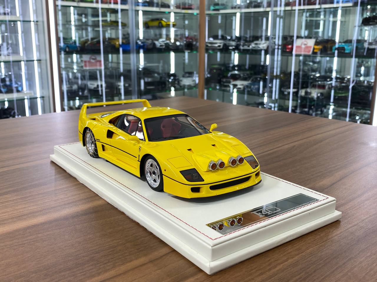 1/18 Resin Ferrari F40 – VIP Model Yellow ( Limited 50)