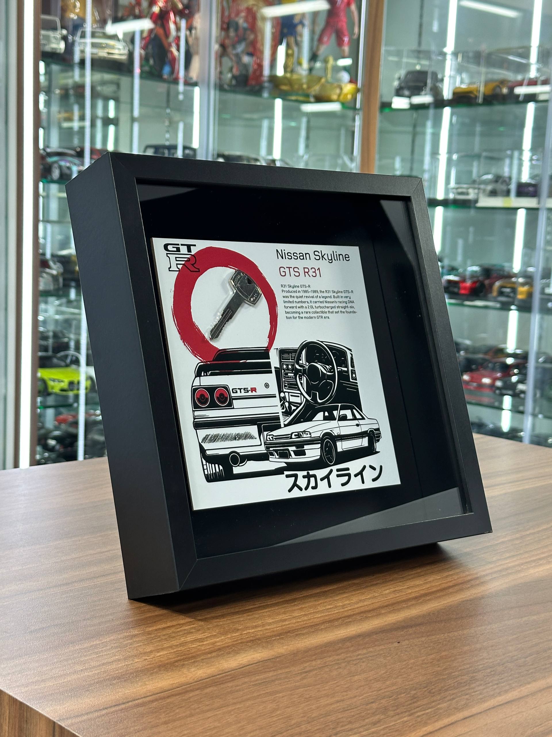 Car Key Frame Premium – Nissan Skyline GTS-R R31 (27×27 cm, Key Frame)
