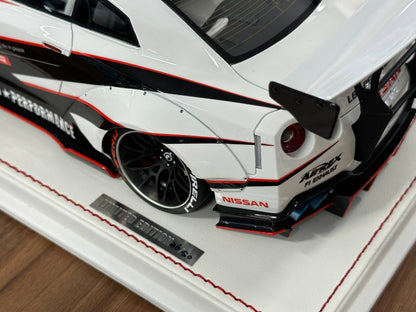 1/18 Resin Onemodel Nissan GT-R R35 LB Performance 2017 – White/Red (Limited to 50 pcs)
