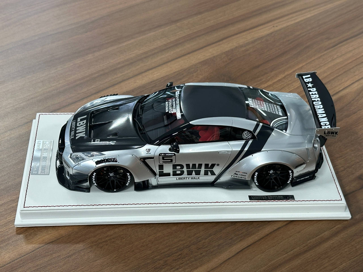 Nissan GT-R R35 LB Performance 2017 GT Wing J20 Type 2 1:18 Resin Model – Silver/Carbon – Onemodel