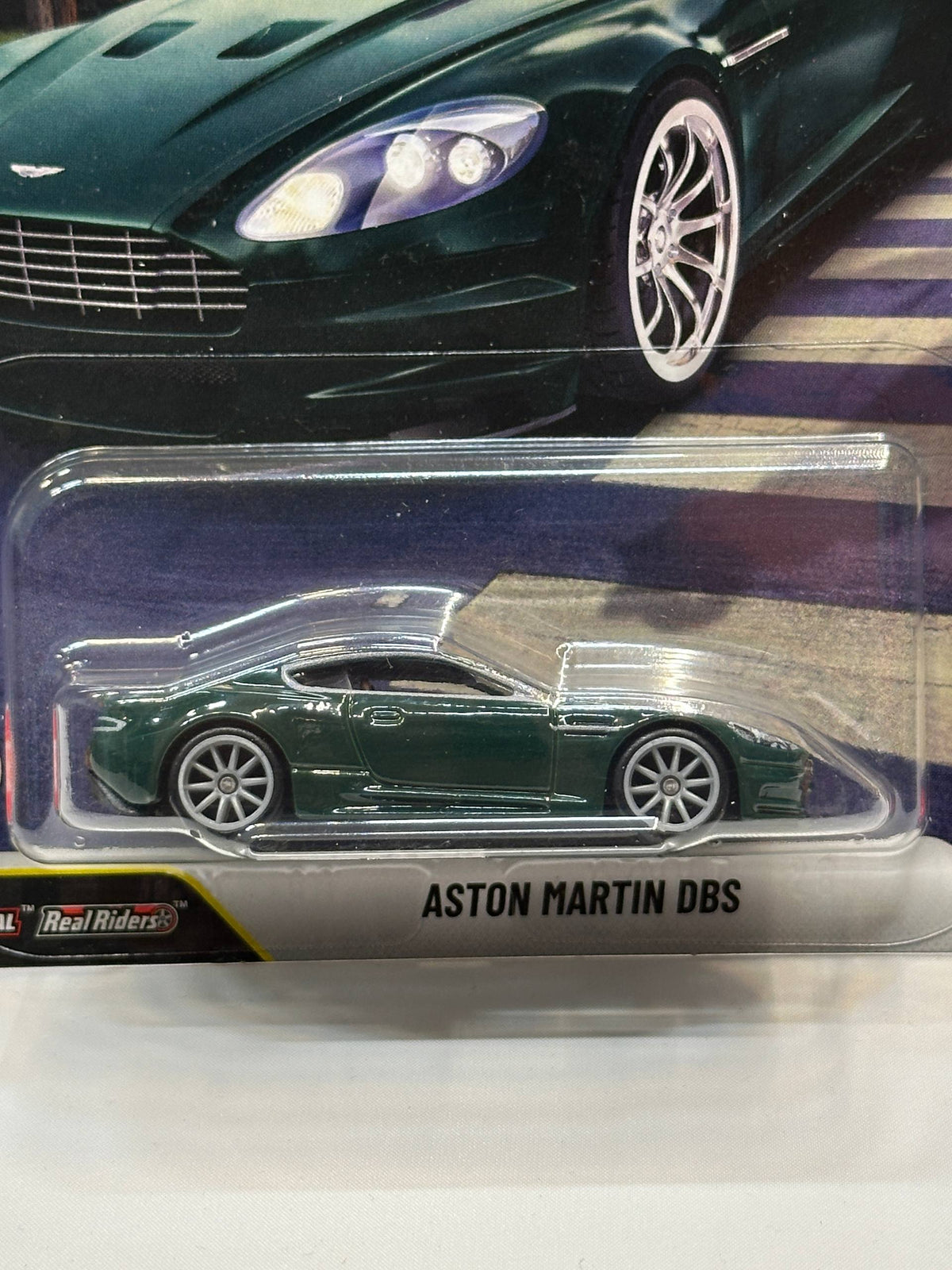 1/64 HotWheels Aston Martin DB5