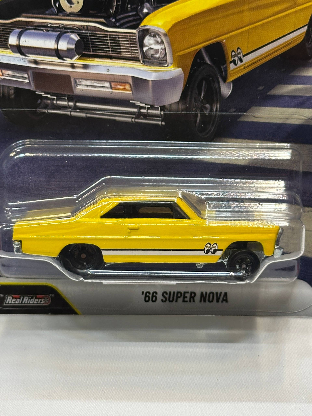 1/64 HotWheels 1966 Super Nova
