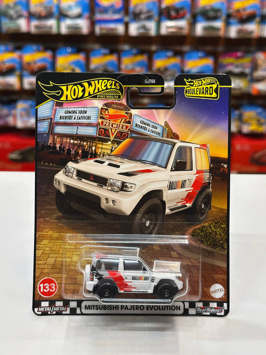 1/64 HotWheels Mitsubishi Pajero Evolution