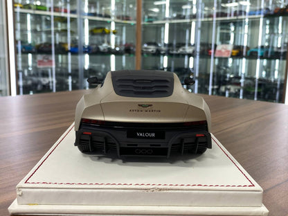 1/18 Resin Aston Martin Valour – Runner Verdant Jade - Limited 50 pcs