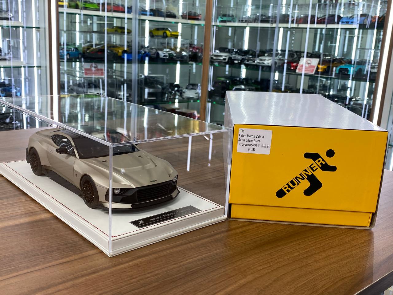1/18 Resin Aston Martin Valour – Runner Verdant Jade - Limited 50 pcs