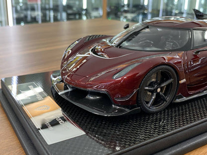 1/18 Resin Koenigsegg Jesko – FrontiArt Red Tinted Carbon = Limited 199 pcs