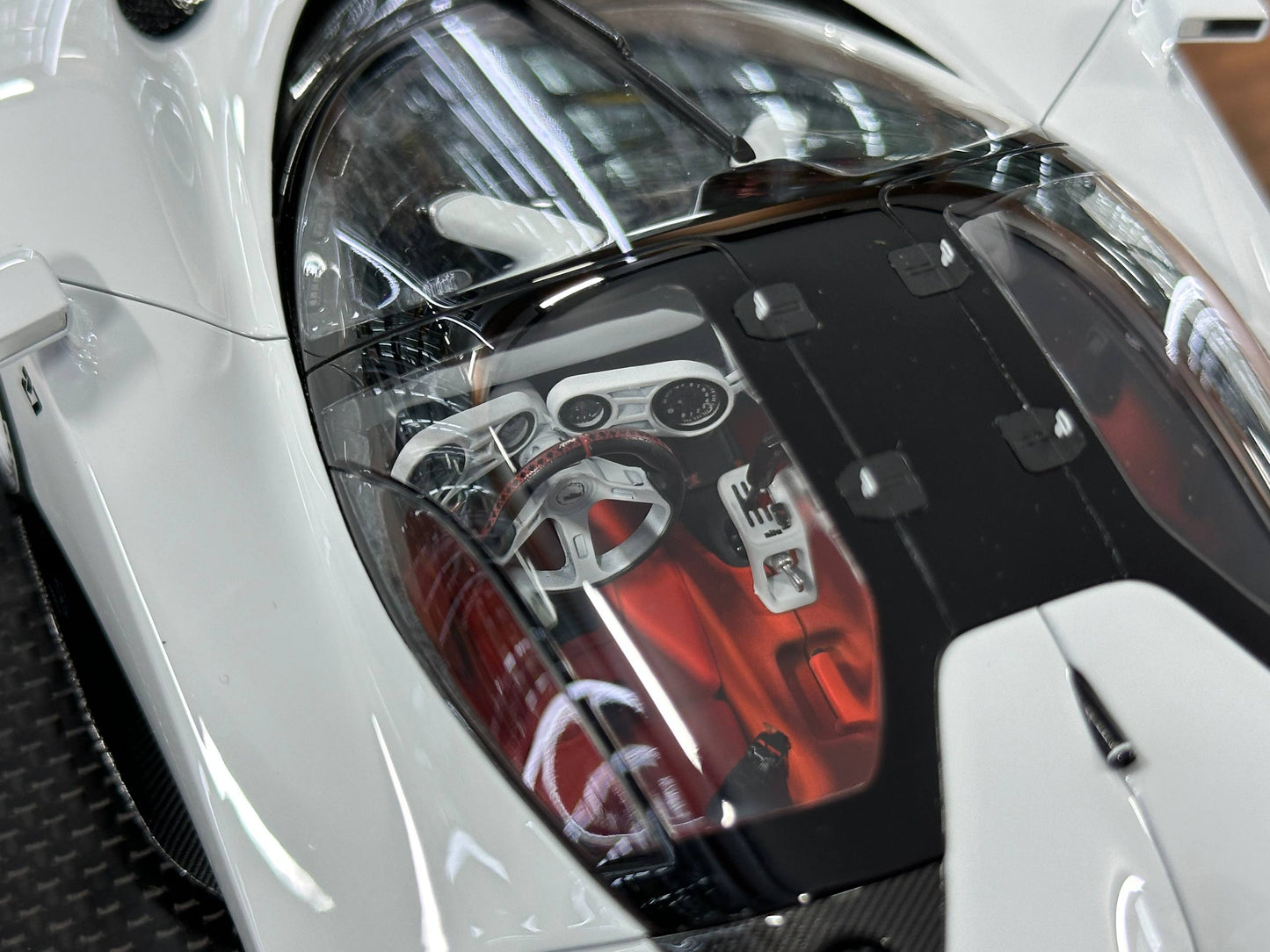 Fronti Art Nilu 27 – White (1:18 Resin, Limited to 500 pcs)