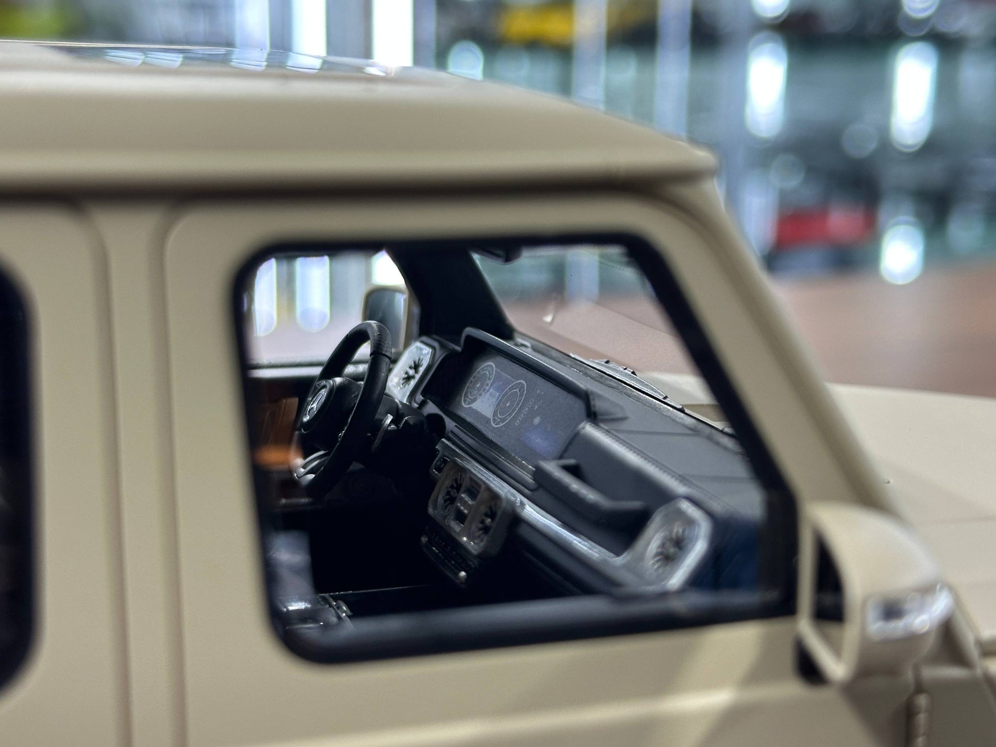 SE Models Mercedes-Benz AMG G63 2025 – Military Sand Beige (1:18 Resin, Limited to 63 pcs)