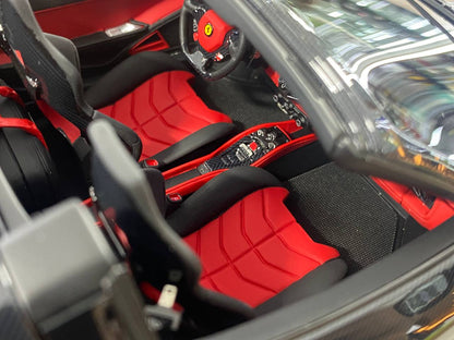 1/18 Resin Davis & Giovanni Ferrari 458 Spider Carbon Fiber Limited 01 of 01