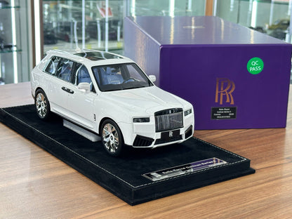 1/18 Resin Rolls-Royce Cullinan Series II – H&H (Cosmos White, Limited 20 pcs)