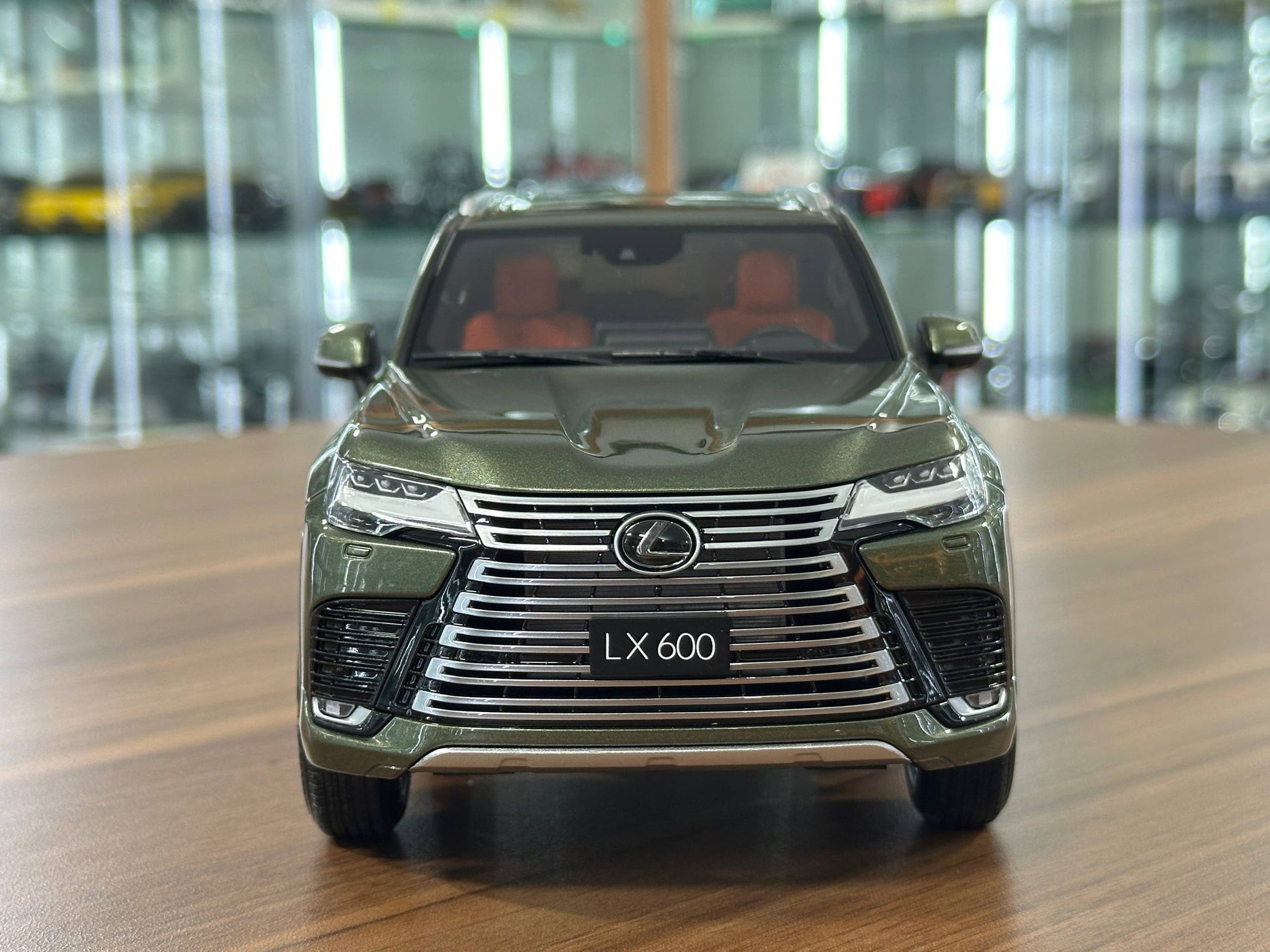 LCD Models Lexus LX 600 V6 (2024) – Nori Green (1:18 Diecast, Full Opening)