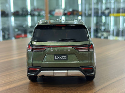 LCD Models Lexus LX 600 V6 (2024) – Nori Green (1:18 Diecast, Full Opening)
