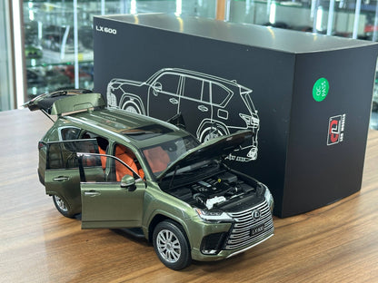 LCD Models Lexus LX 600 V6 (2024) – Nori Green (1:18 Diecast, Full Opening)