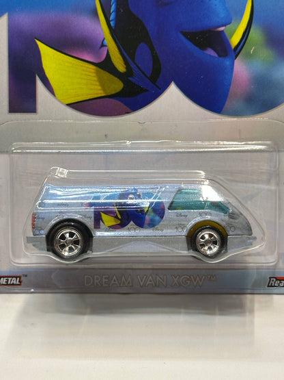 1/64 HotWheels Dream Van XGW