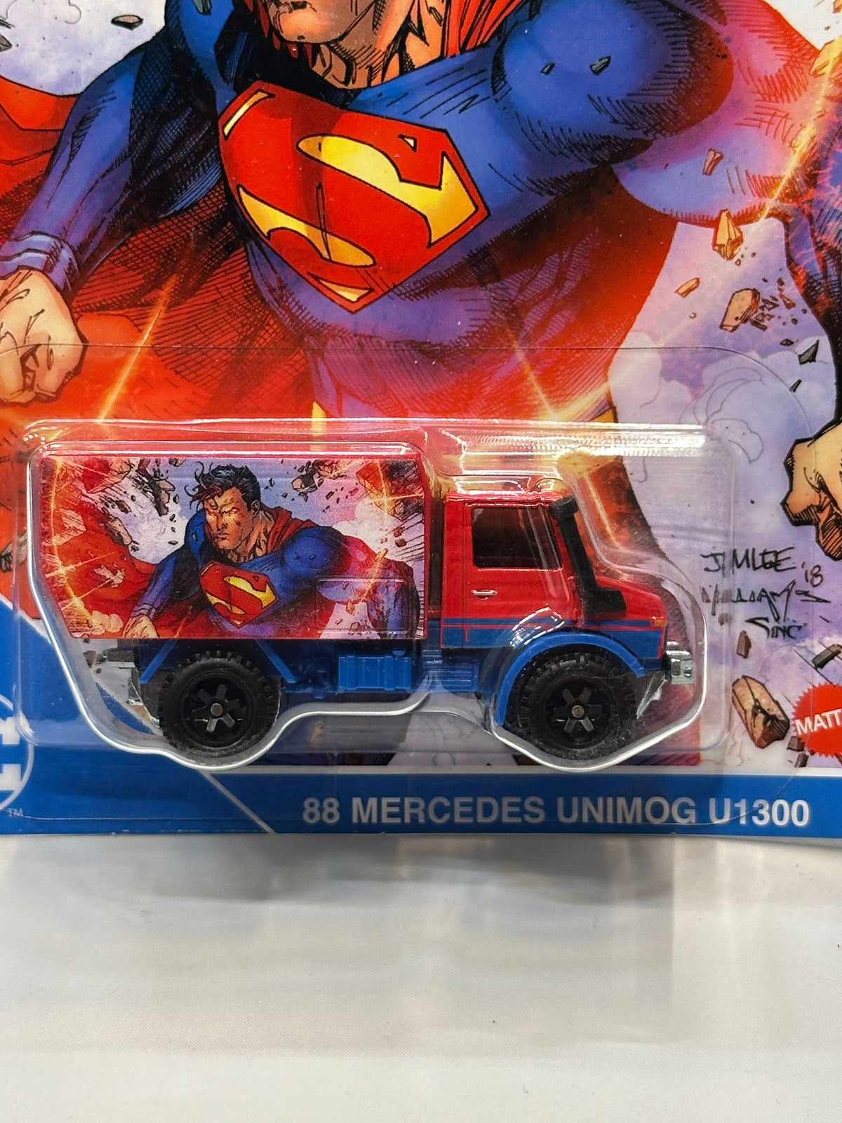 1/64 HotWheels 1988 Mercedes Unimog U1300