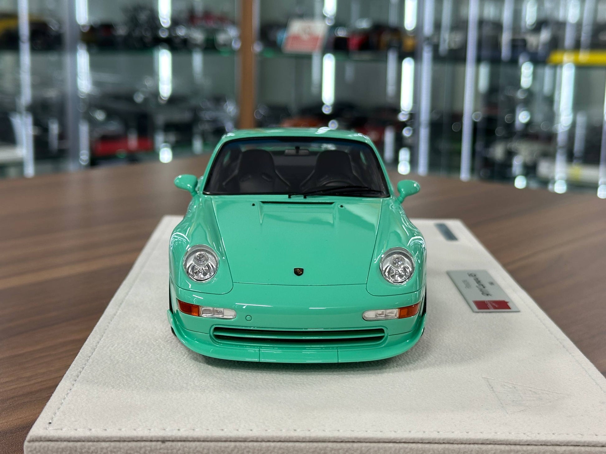 Porsche 911 (993) Carrera RS 1995 Japan Ver. 1:18 Resin Model – Mint Green – Make Up Models
