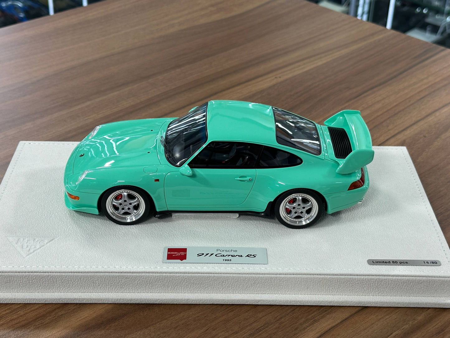 Porsche 911 (993) Carrera RS 1995 Japan Ver. 1:18 Resin Model – Mint Green – Make Up Models