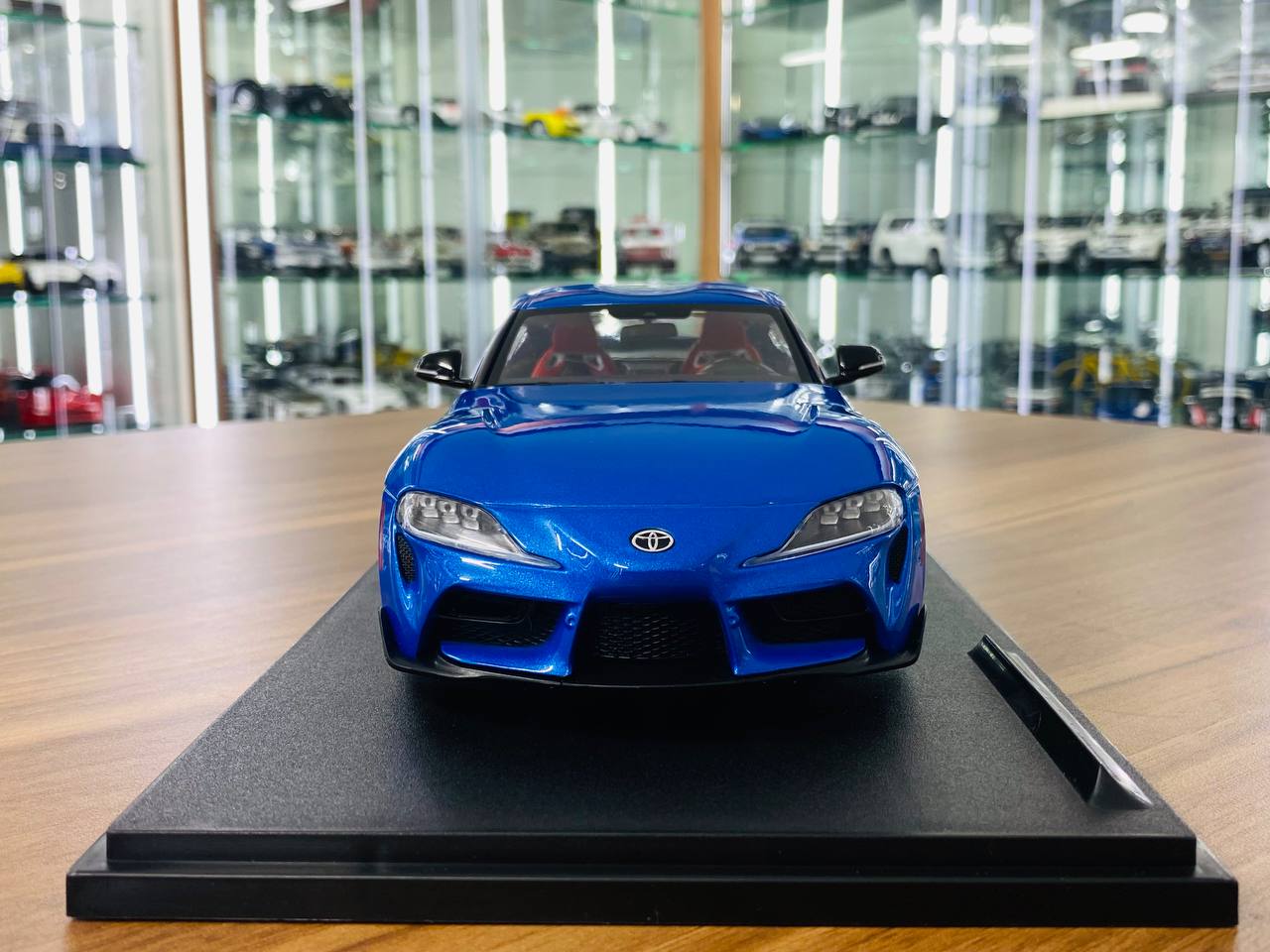1/18 Diecast Solido Toyota Supra MK5 in Blue