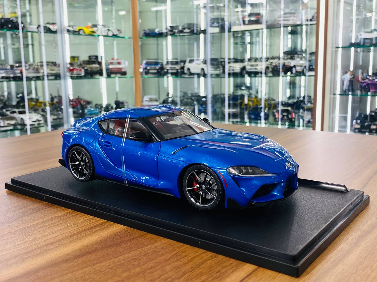 1/18 Diecast Solido Toyota Supra MK5 in Blue