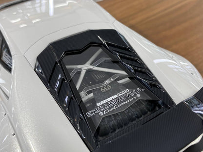 1/18 Resin Lamborghini Huracan Mansory LBWK by Davis & Giovanni in Pearl White