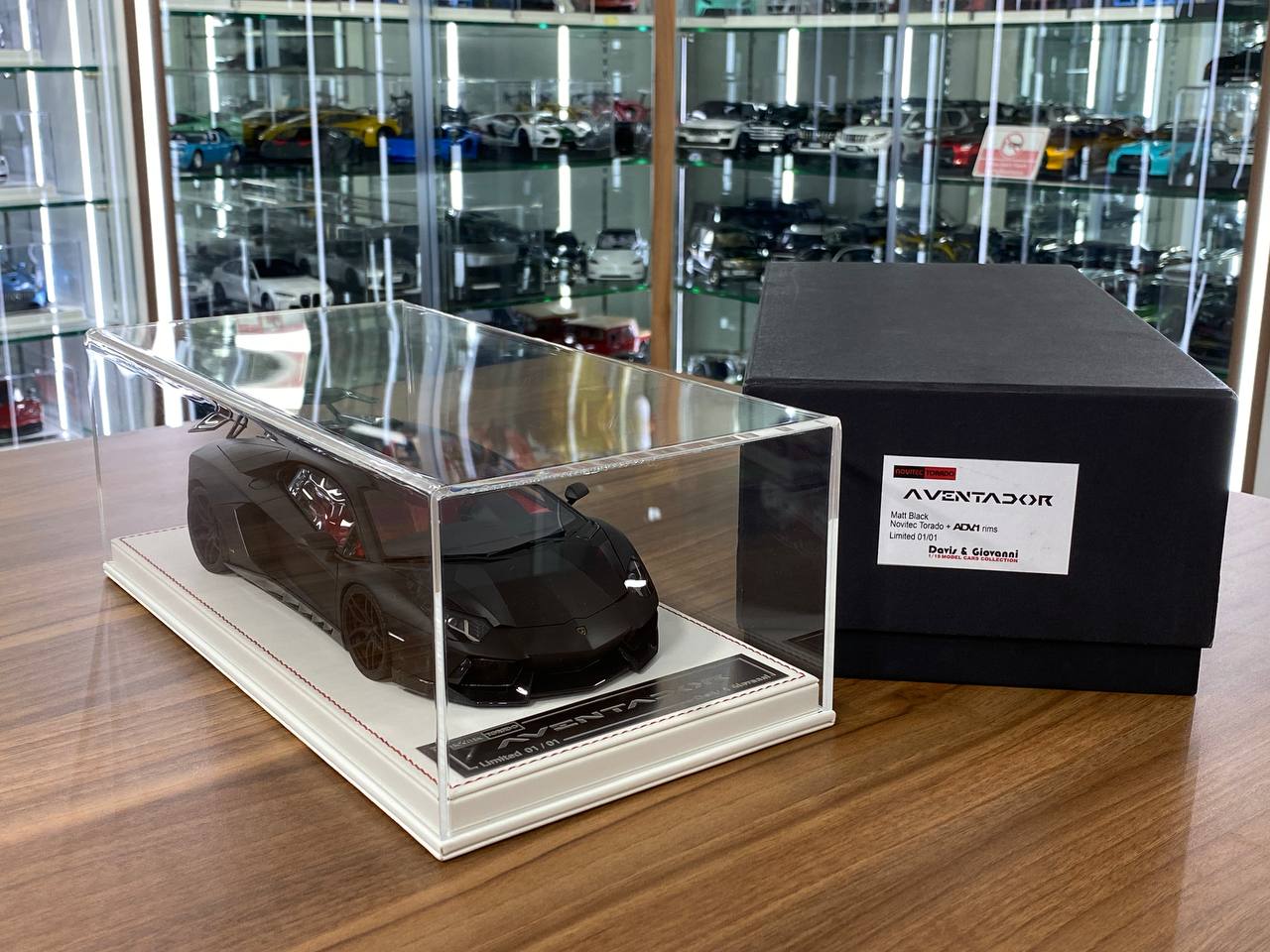 1/18 Resin Lamborghini AVENTADOR Novitec TORADO by Davis & Giovanni in Matt Black , ADV1 rim Limited- 1 of 1