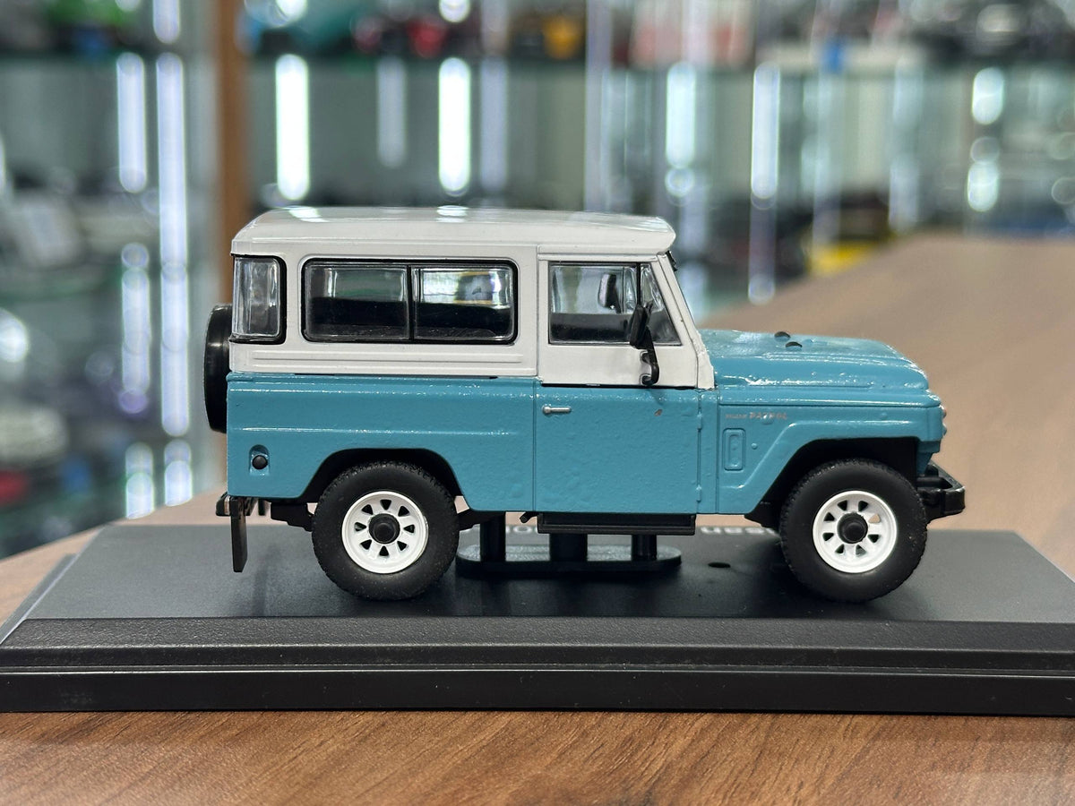 1:43 Diecast Model j collection Nissan PATROL 300H-60 1970 in Green