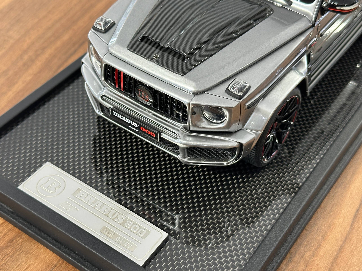 Mercedes‑Benz G63 BRABUS 800 by Motor Helix – Chrome Silver – 1:18 Resin Model (Limited 66 pcs)