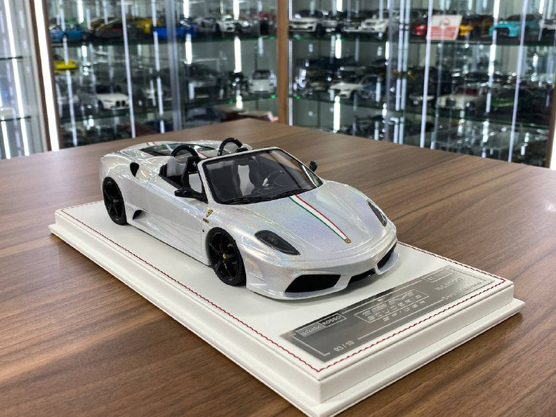 1/18 Resin Ferrari 16M Scuderia Spider Novitec | Davis & Giovanni | Limited 10 pcs | Fantasy White with Italia Stripe