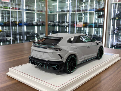 1/18 Resin Lamborghini Urus Mansory | Davis & Giovanni | Limited 1 of 1 | Matt Gray Tiffany