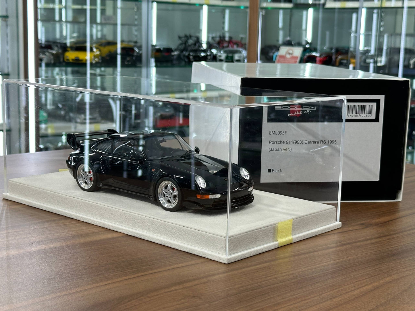 1/18 Resin Make Up Porsche 911 (993) Carrera RS 1995 Japan Ver. – Black (Limited to 80 pcs)