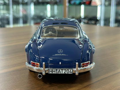 1/18 Diecast Mercedes-Benz 300 SL Gullwing (1954) – Norev (Blue)