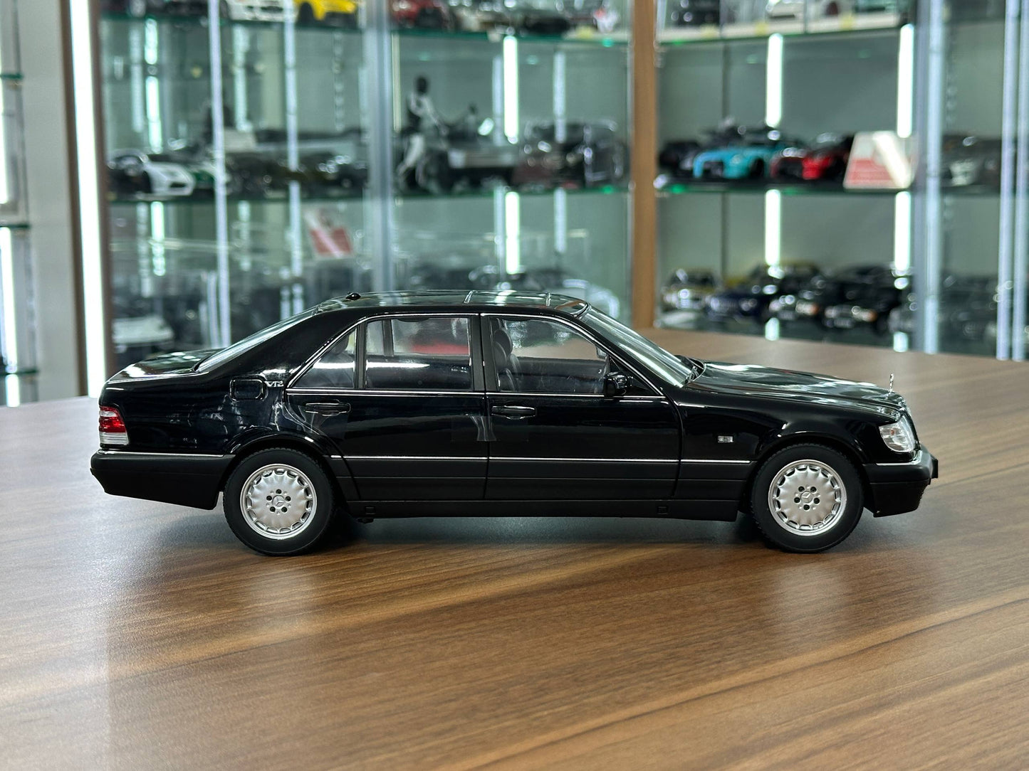 1/18 Diecast Mercedes-Benz S600 (W140, 1997) – Norev Dealer Edition (Obsidian Black)