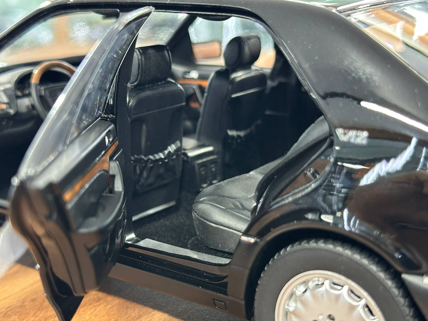 1/18 Diecast Mercedes-Benz S600 (W140, 1997) – Norev Dealer Edition (Obsidian Black)