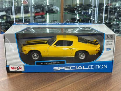 1/18 Diecast Maisto Chevrolet Camaro 1971 Yellow / black stripes