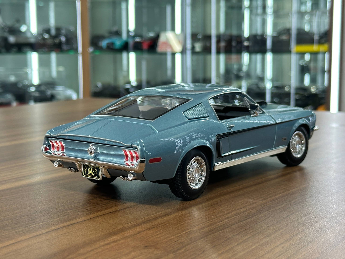 1/18 Diecast Maisto Ford Mustang GT Cobra Jet 1968 Blue
