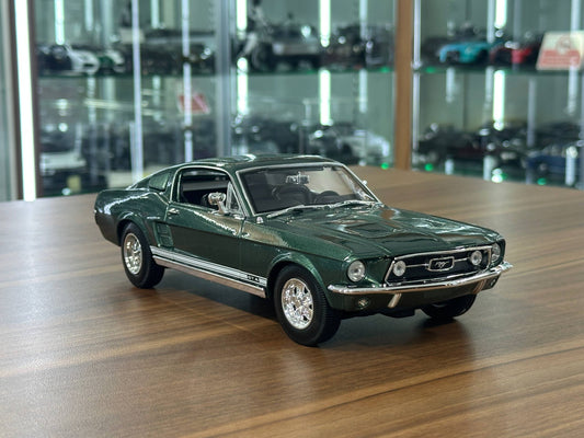 1/18 Diecast Maisto Ford Mustang GTA Fastback 1967 Green