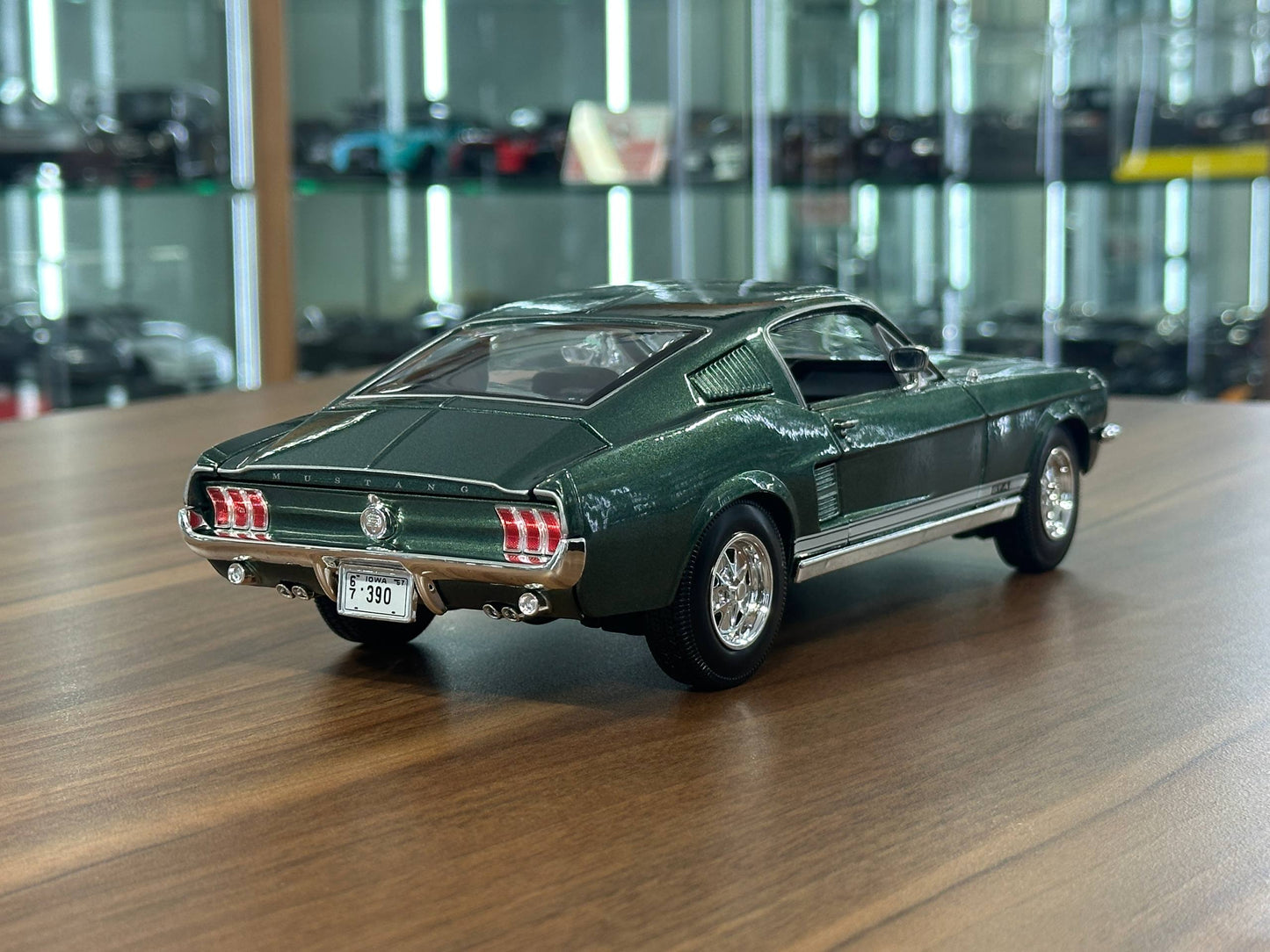 1/18 Diecast Maisto Ford Mustang GTA Fastback 1967 Green