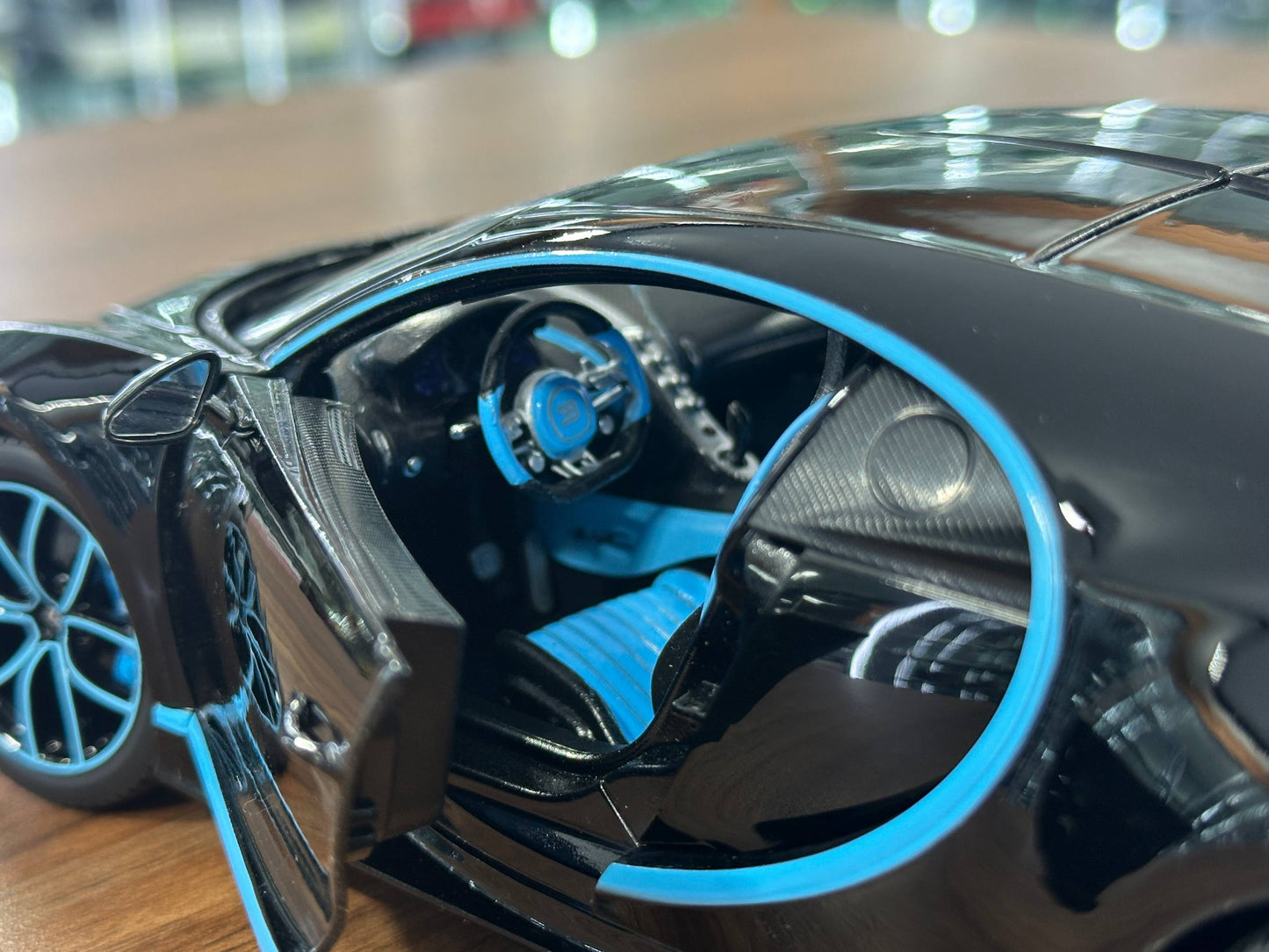 1/18 Diecast Bburago Chiron Zero 400 Zero in Black & Blue Wheels