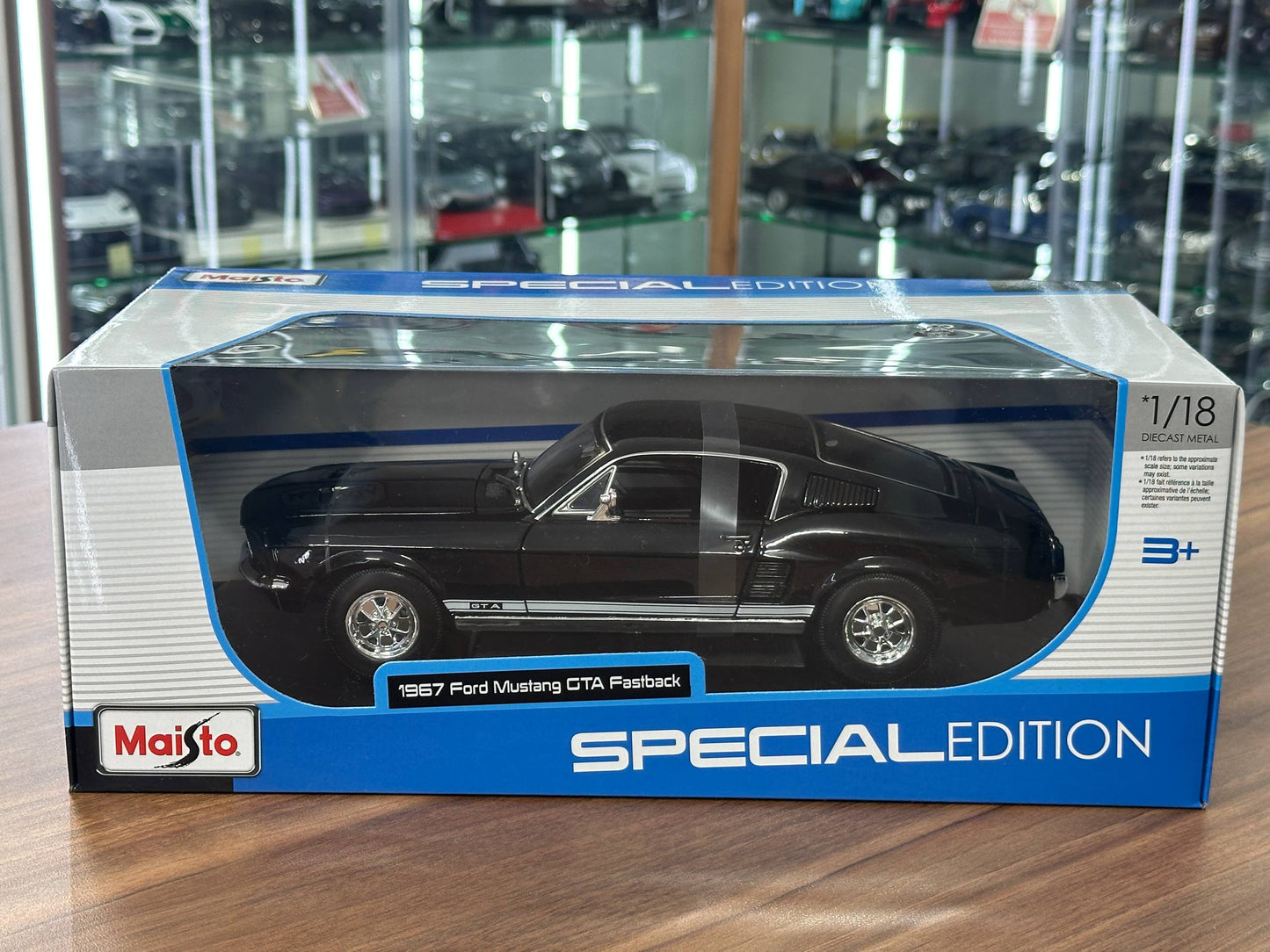 1/18 Diecast Maisto Ford Mustang GTA Fastback 1967 in Black